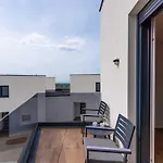 דירה Sea View By Aneo Travel *